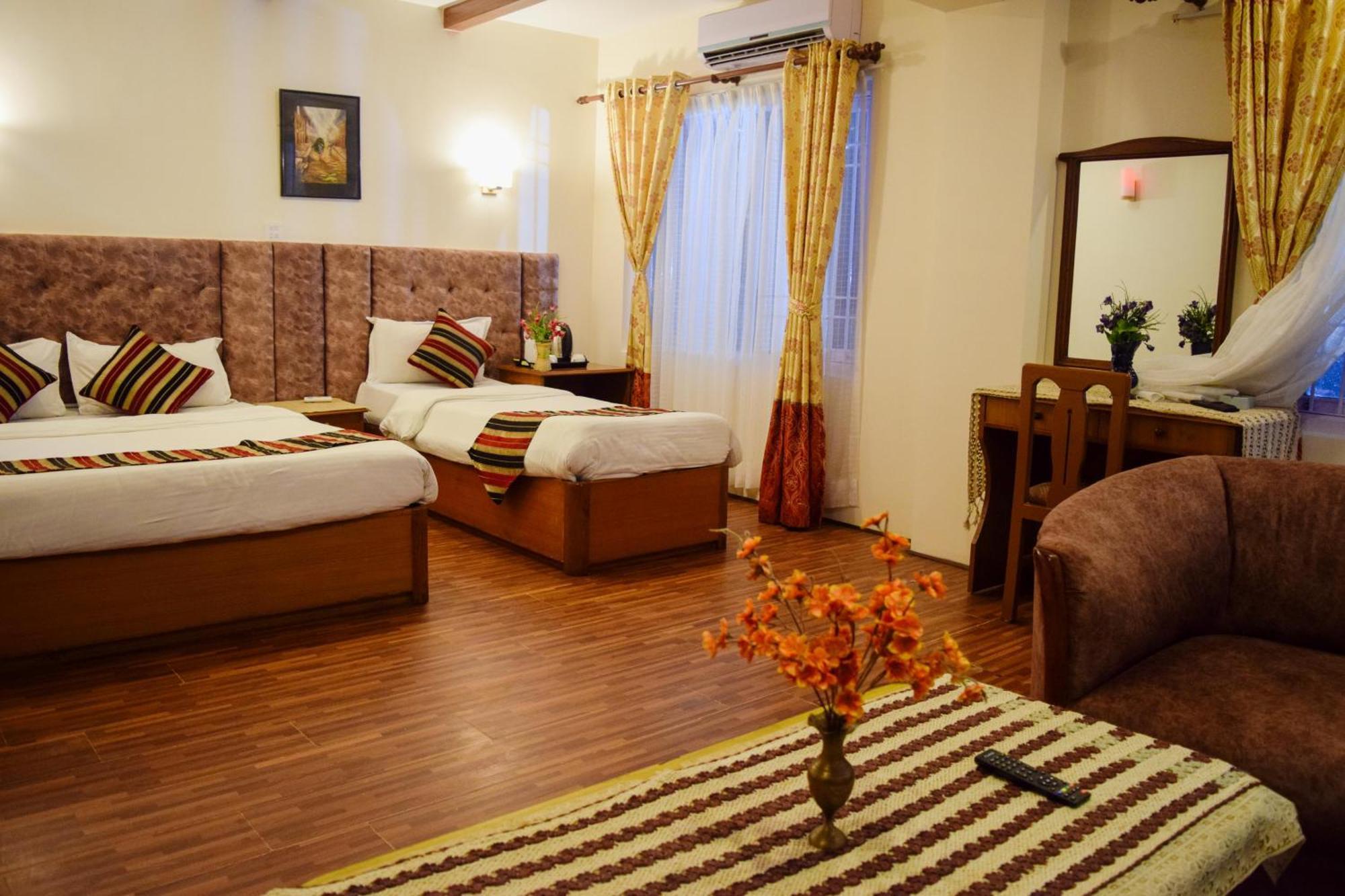 Kathmandu Prince Hotel Екстер'єр фото