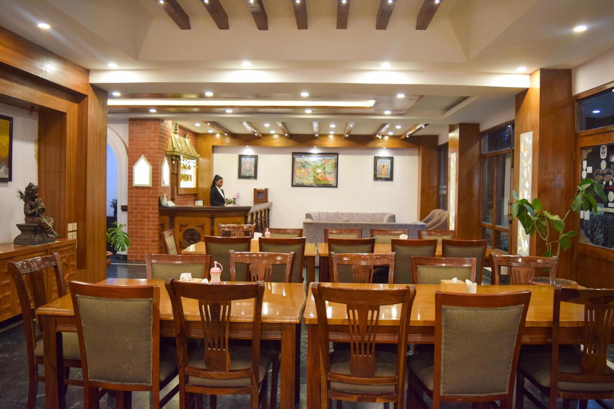 Kathmandu Prince Hotel Екстер'єр фото
