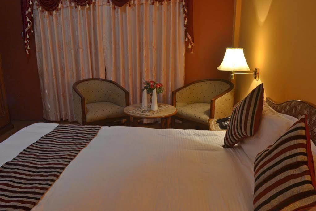 Kathmandu Prince Hotel Екстер'єр фото
